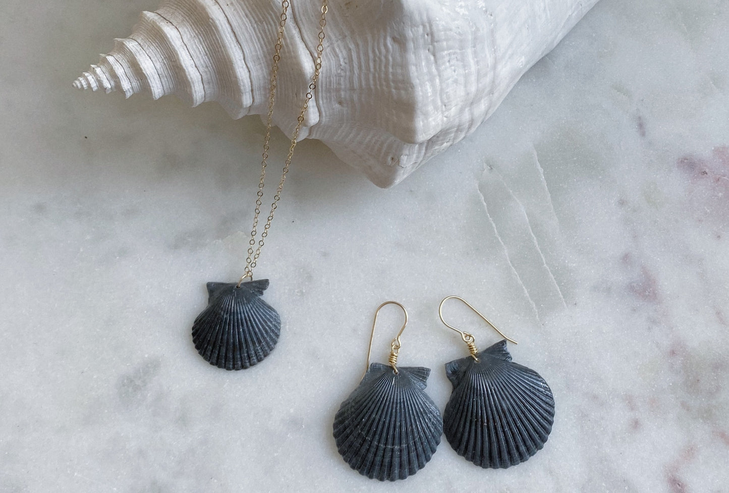 Black Scallops Earrings